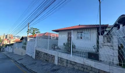 Casa em Bela Vista  -  São José