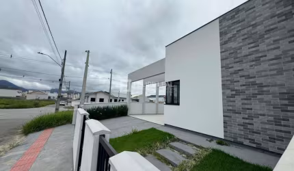 Casa em Caminho Novo  -  Palhoça