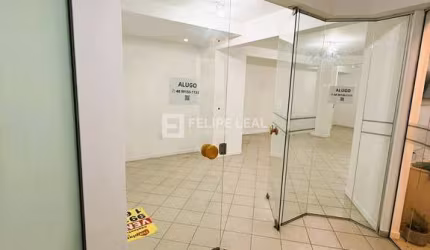 Sala em Praia Comprida - São José, SC