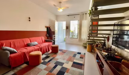 Casa Sobrado em Areias - São José, SC