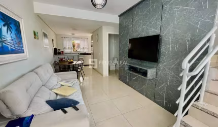 Casa Sobrado em Areias - São José, SC