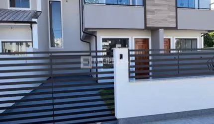 Casa Sobrado em Potecas    -  São José