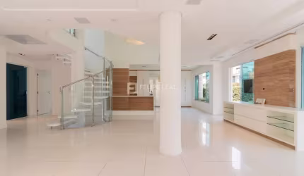 Casa em Jurerê Internacional  -  Florianópolis