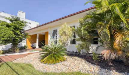 Casa em Jardim Atlântico  -  Florianópolis