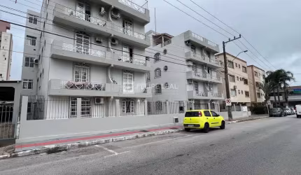 Apartamento em Kobrasol  -  São José