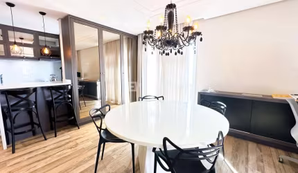 Apartamento Cobertura em Abraão  -  Florianópolis