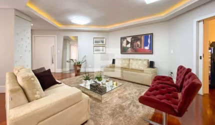 Apartamento em Beira-mar  -  Florianópolis