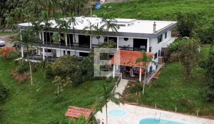 Casa em Ponta de Baixo - São José, SC