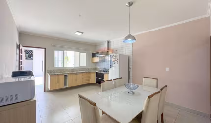 Casa à venda 3 quartos 1 suíte - R$897.000 Jd. Maracanã - Valinhos SP