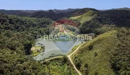 RE/MAX VENDE Fazenda de 516,88 hectares = 213,58 alqueires  Tapiraí / SP
