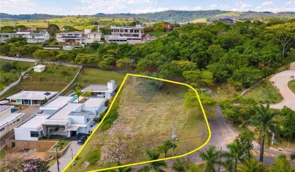 VENDE Lote / Terreno de 1.619 m² no Condomínio Jardim Primavera em Louveira SP, perto Vinhedo