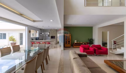 RE/MAX VENDE Sobrado, 3 suítes, 4 vagas, 296m² - Residencial Terras do Fontanário, Paulínia, SP - R$1.480.000