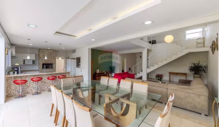RE/MAX VENDE Sobrado, 3 suítes, 4 vagas, 296m² - Residencial Terras do Fontanário, Paulínia, SP - R$1.480.000