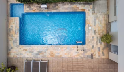 RE/MAX VENDE Sobrado, 3 suítes, 4 vagas, 296m² - Residencial Terras do Fontanário, Paulínia, SP - R$1.480.000