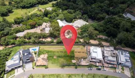 RE/MAX Vende Terreno à venda no Condomínio Bosque do Horto em Jundiaí - 456M²