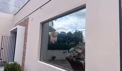 RE/MAX Aluga Casa Comercial com 349 m²  Bairro Taquaral  Campinas/SP - R$ 9.000,00