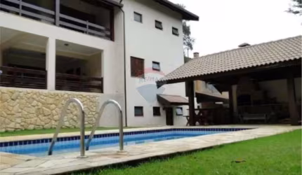 RE/MAX Aluga Casa em Condomínio Chácara Flora - Valinhos/SP - R$ 7.980,00