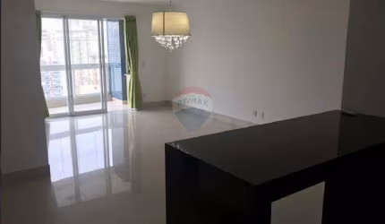 RE/MAX Aluga Apartamento no Cambuí com 3 quartos e 2 suítes!