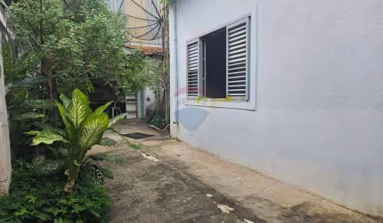 RE/MAX Vende Casa Comercial em Vinhedo - SP - R$ 1.100.000,00