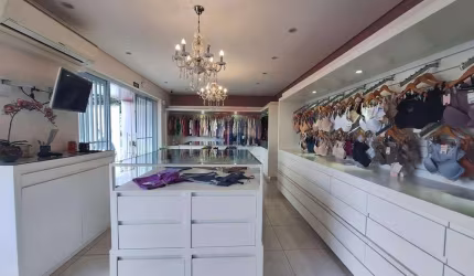 Incrível Casa Comercial no Coração de Valinhos
