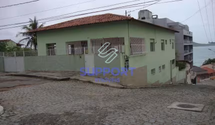 Casa com 8 quartos no Centro de Guarapari - Ampla, Sofisticada e com Vista para o Mar
