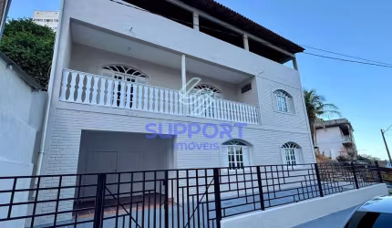 Casa 6 quartos no Ipiranga em Guarapari com 2 salas, varanda ampla e sacada, espaçosa e funcional