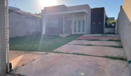Casa para venda possui 69M² 03 QUARTOS 02 BANHEIRO 01 SUITE - COM PLANEJADOS !!