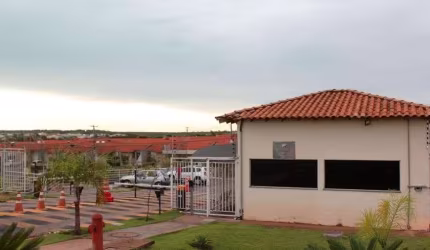 Imóvel para aluguel possui 127 metros quadrados com 2 quartos
