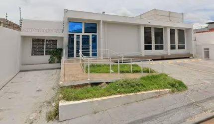 Imóvel para aluguel tem 636 metros quadrados com 12 quartos em Centro-Sul - Cuiabá - MT