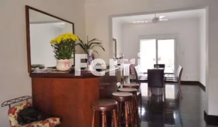 Aclimação Casa Sobrado de Vila Fechada 4 Quartos 8 Vagas 5 Banheiros
