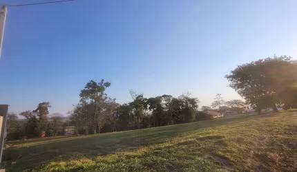 2 lotes de terrenos, um ao lado do outro,  30x30=900m². 80.000. oportunidade ÚNICA.