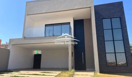 Casa de luxo à venda em condomínio exclusivo de Cuiabá-MT: 04 quartos, 04 suítes, 2 salas, 5 banheiros, 4 vagas de garagem, 350m².