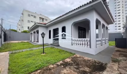 Casa para locação em Cuiabá-MT, bairro Cidade Alta: 3 quartos, 1 suíte, 2 salas, 3 banheiros, 1 vaga de garagem, 260m².