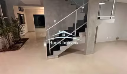Casa em Condomínio de Luxo no Jardim Imperial, Cuiabá-MT: 4 Quartos, 2 Suítes, 3 Salas, 4 Banheiros, 2 Vagas, 230m².