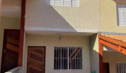 Sobrado com 2 dormitórios à venda, 66 m² por R$ 230.000 - Chácara Martha - Francisco Morato/SP