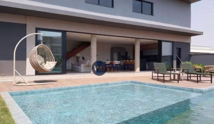 Casa no Condomínio Pau Brasil com Piscina em Americana