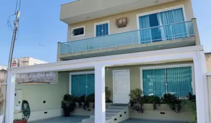 Casa com 3 quartos à venda na Rua Pedro Gapski Filho, 503, Braga, São José dos Pinhais, 210 m2 por R$ 780.000