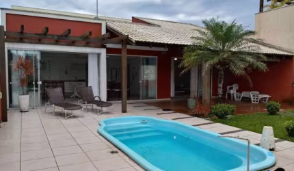 Casa com 3 quartos à venda na Rua Canadá, 841, Praia de Leste, Pontal do Paraná por R$ 970.000
