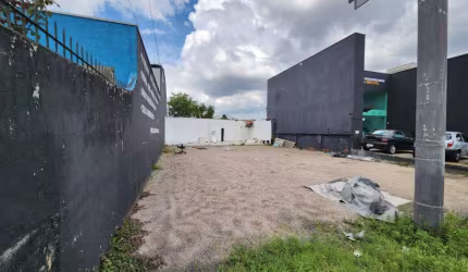 Terreno comercial para alugar na Rua Anne Frank, 1443, Hauer, Curitiba, 288 m2 por R$ 3.200