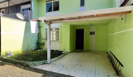 Casa com 3 quartos à venda na Rua Desembargador Antônio de Paula, 3138, Boqueirão, Curitiba por R$ 395.000