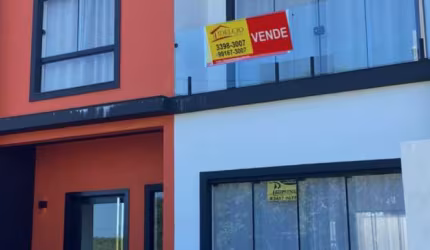 Casa com 3 quartos à venda na Rua Alemanha, Praia de Leste, Pontal do Paraná, 130 m2 por R$ 630.000