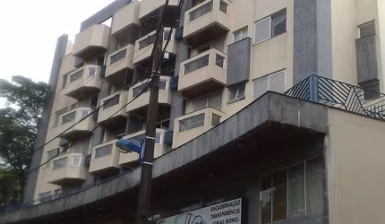 VENDA | Apartamento, com 4 dormitórios em ZONA 04, Maringa