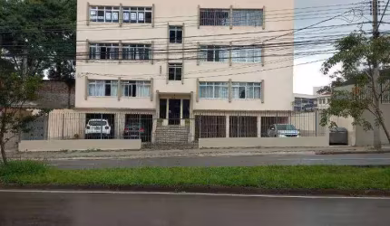 Apartamento com 3 quartos a venda no Batel