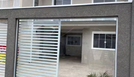 C-SO1042 Uberaba excelente sobrado, 3 Quartos, suite, ático e churrasqueira.