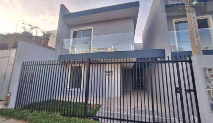 Sobrado com 2 dormitórios à venda, 67 m² por R$ 499.000,00 - Fazendinha - Curitiba/PR