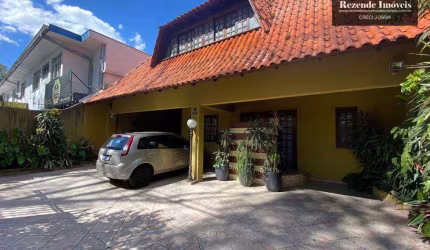 Sobrado com 5 quartos a venda no Alto da XV