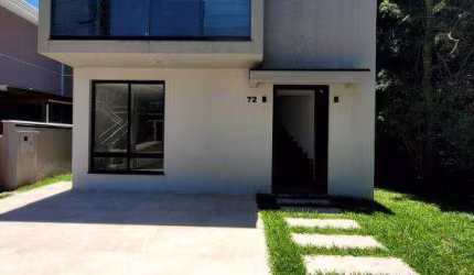 Sobrado com 2 dormitórios à venda, 139 m² por R$ 800.000,00 - Umbará - Curitiba/PR