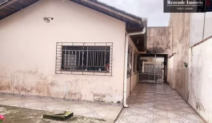 Casa de 3 quartos a venda com ponto comercial Palmital