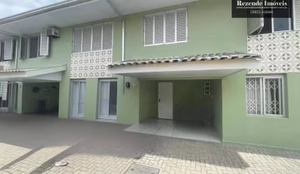 Sobrado 3 quartos venda, 130 m² por R$ 660.000 - Centro - Guaratuba/PR