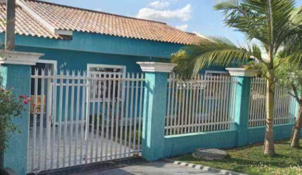 Excelente Casa a Venda na Fazenda Rio Grande
